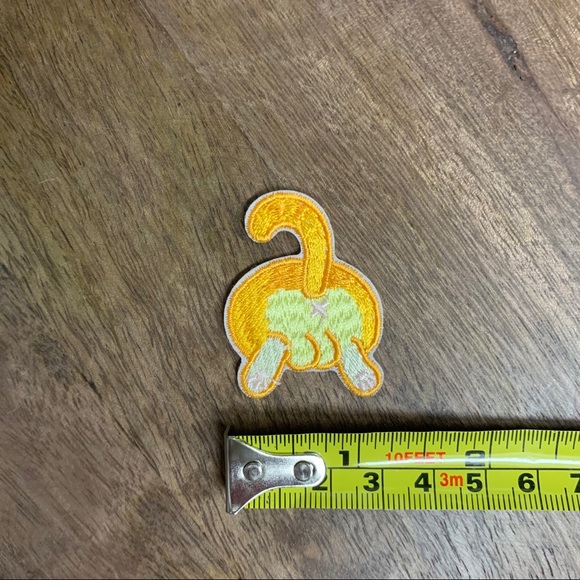 Cat or dog butt iron on patch - Picture 3 of 4